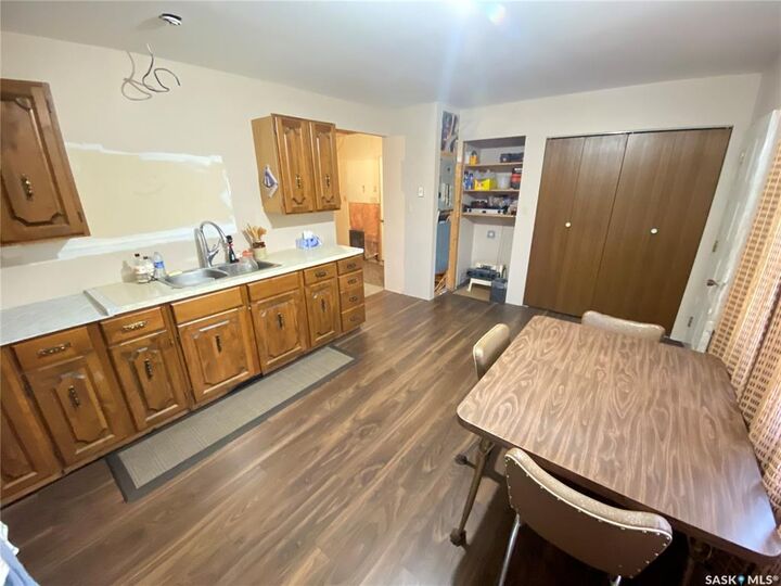 Property Photo:  19 Willow Crescent  SK S3N 2S3 