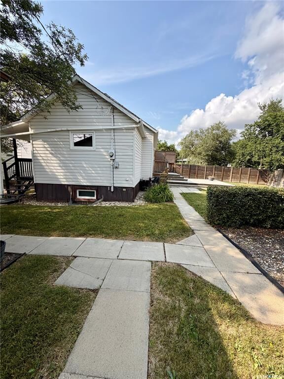Property Photo: 306 3rd Avenue E SK S0L 2V0