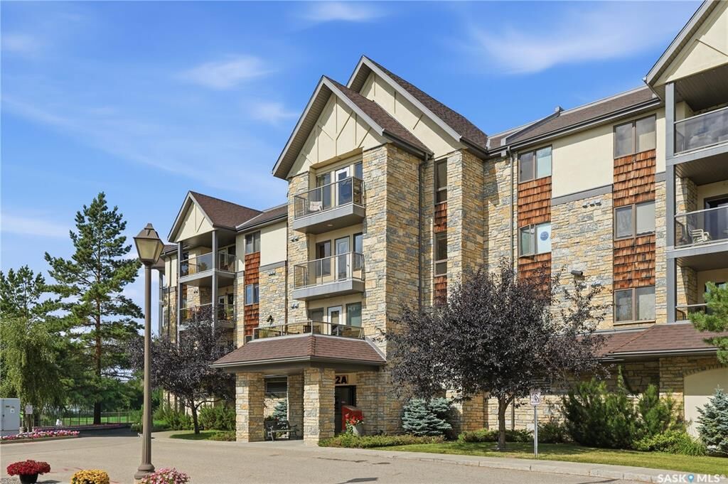 Property Photo: 1622A Acadia Drive 311 SK S7H 5H7