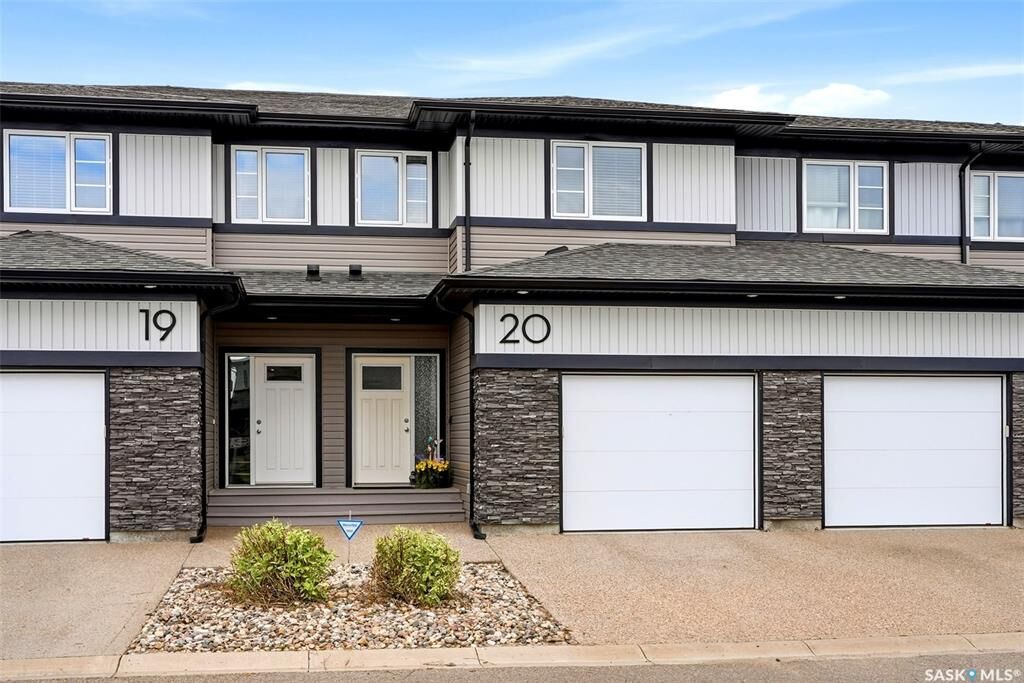 Property Photo: 5301 Beacon Drive 20 SK S4W 0R6