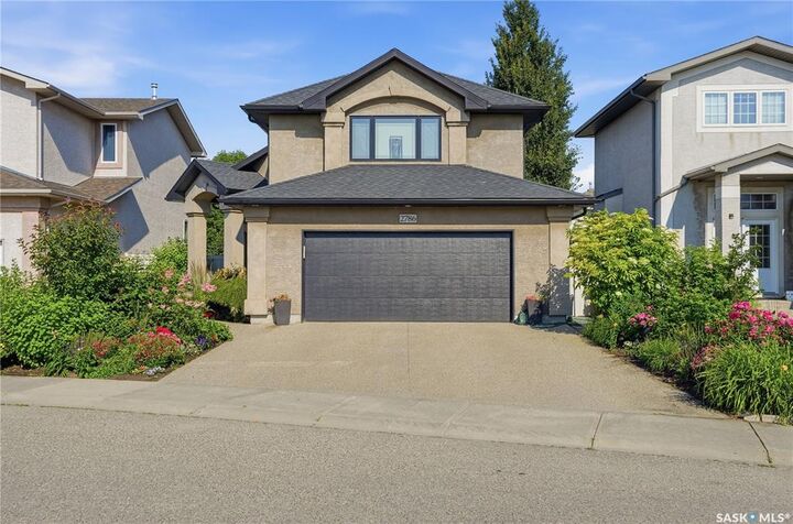 Property Photo: 2786 Sunninghill Crescent SK S4V 0N7