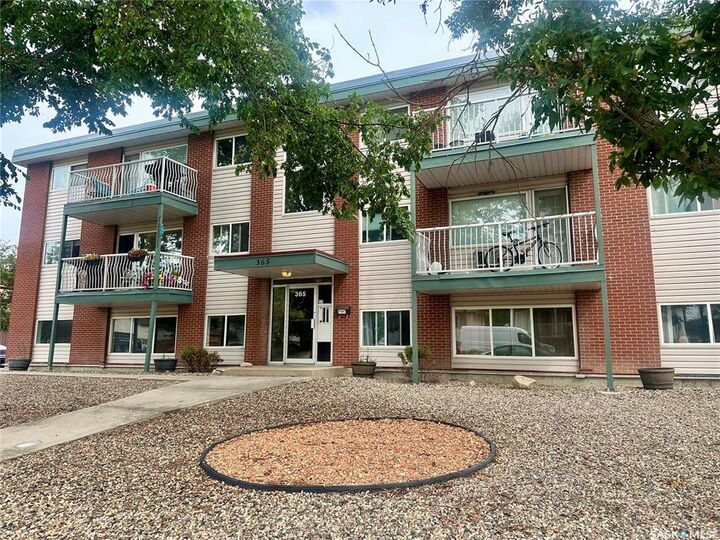 365 Angus Street 11 — photo 1