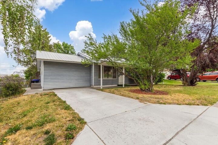 Property Photo:  469 Linden Avenue  ID 83440 