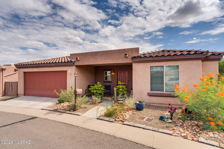Property Photo: 1151 W Vuelta Potrillo Mesteno AZ 85629