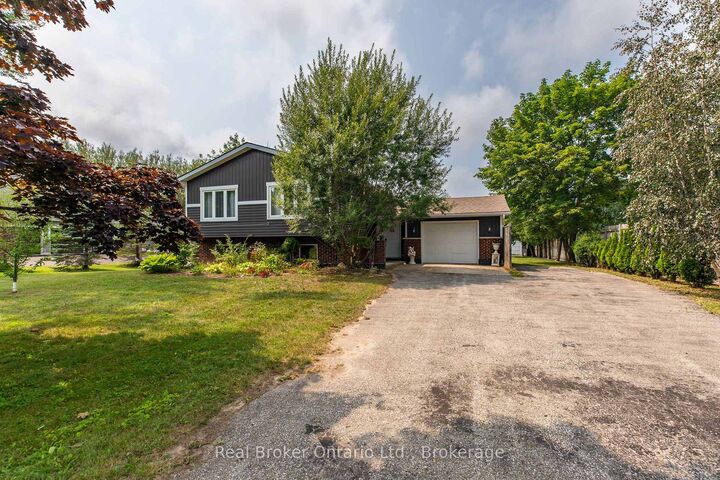 Property Photo: 115 Carlisle Street ON N0H 2L0