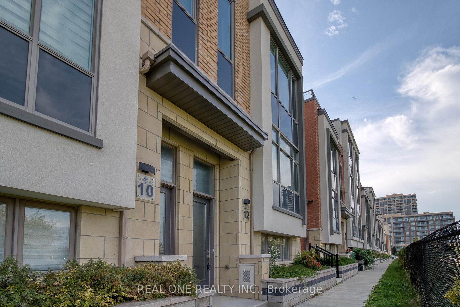 Property Photo:  12 Teasel Way  ON L3R 9S3 