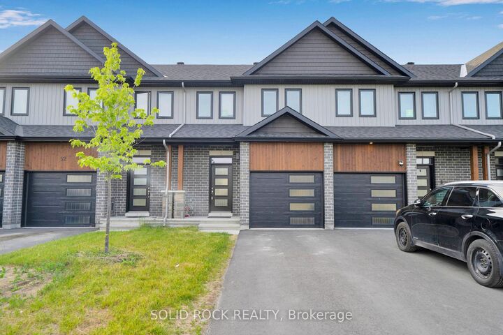 Property Photo:  54 Griffith Way  ON K7C 4G4 