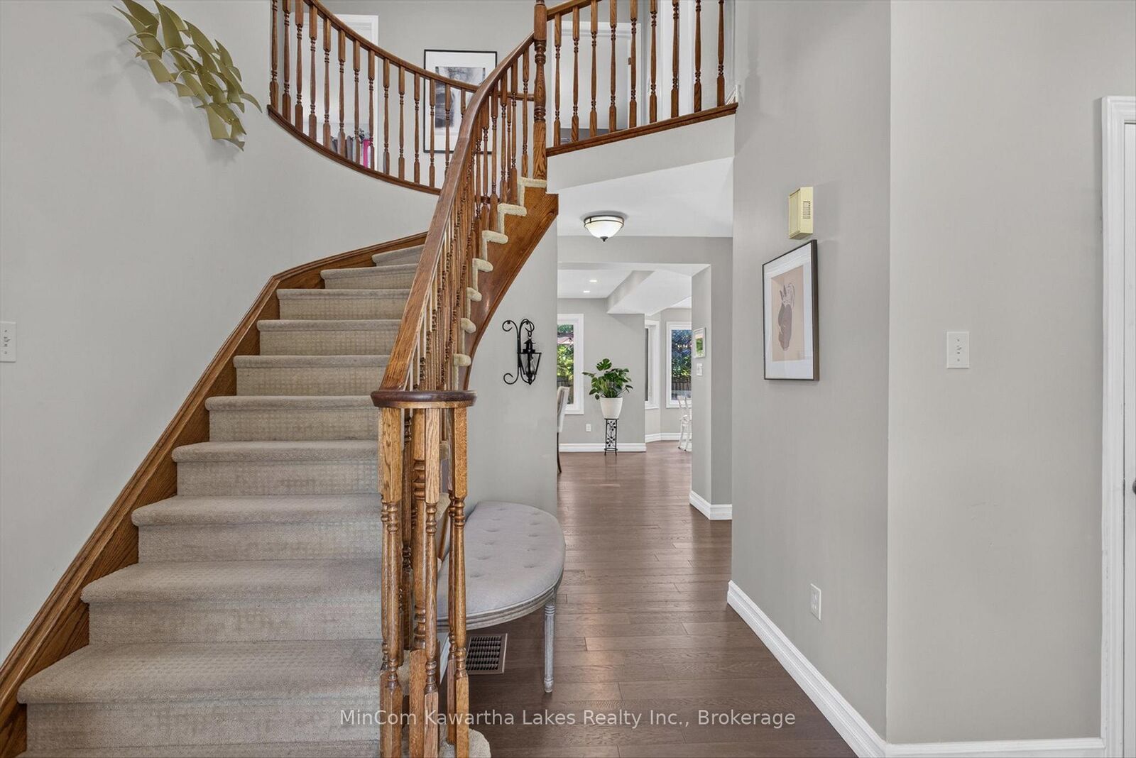 Property Photo: 1947 Parkwood Circle ON K9J 8C9