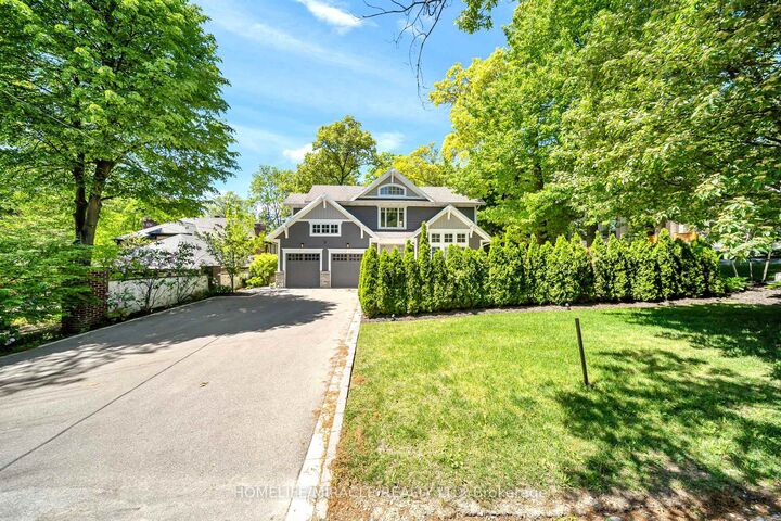 Property Photo: 271 Oakhill Road ON L5G 2P8