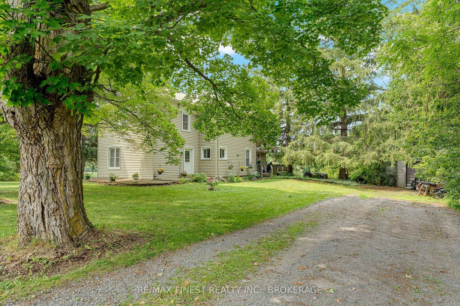 Property Photo: 1011 Lennox And Addington County Rd 5 N/A ON K7R 3L2
