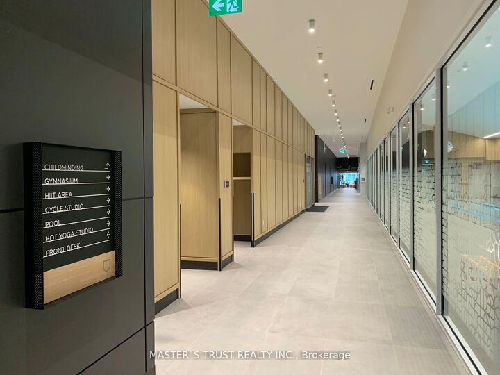 Property Photo: 138 Downes Street 1005 ON M5E 0E4