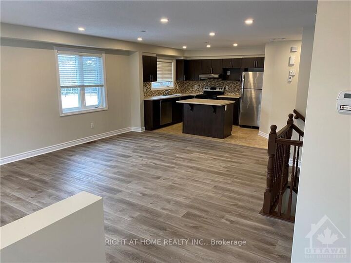 Property Photo:  286 Titanium Private  ON K1C 7S3 