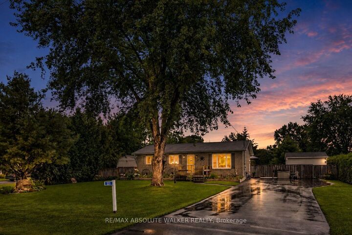 331 Wolfe Crescent — photo 1