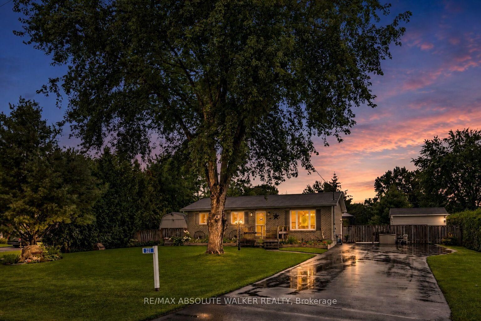Property Photo:  331 Wolfe Crescent  ON K4K 1K7 