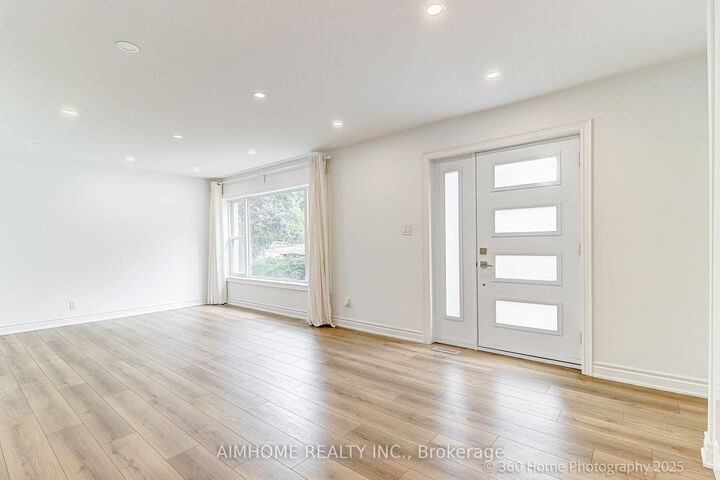 Property Photo: 108 Steeles Avenue E ON L3T 1A4