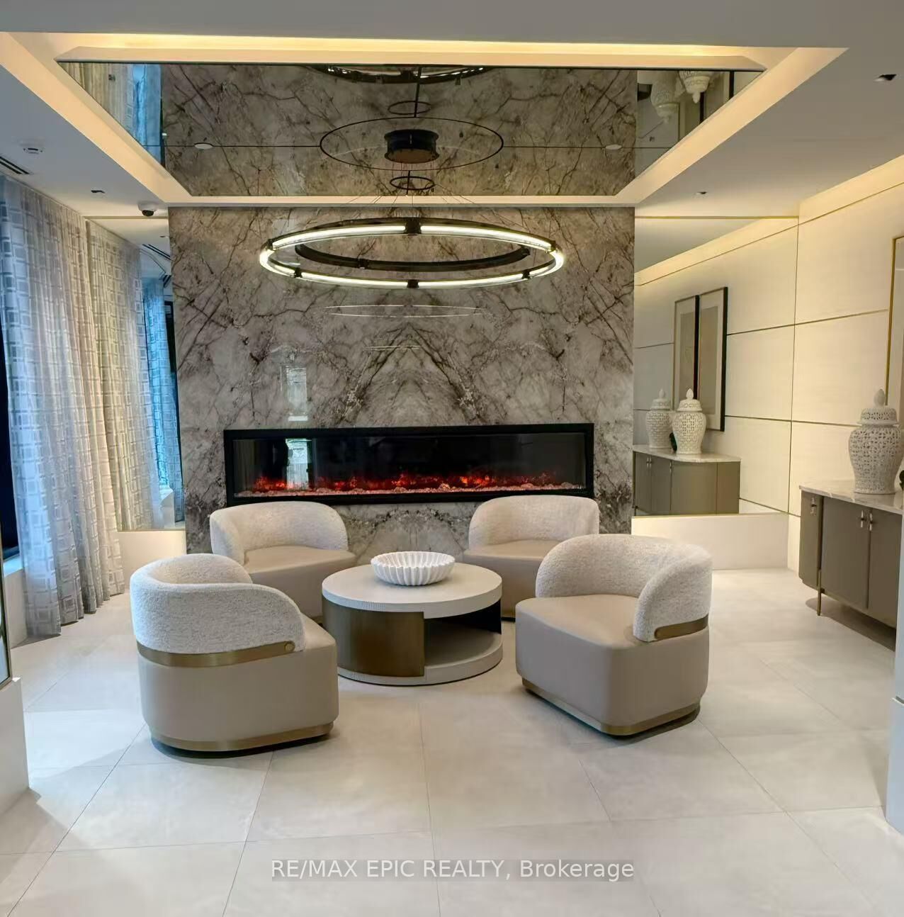 Property Photo:  5858 Yonge Street 901  ON M2M 0C6 