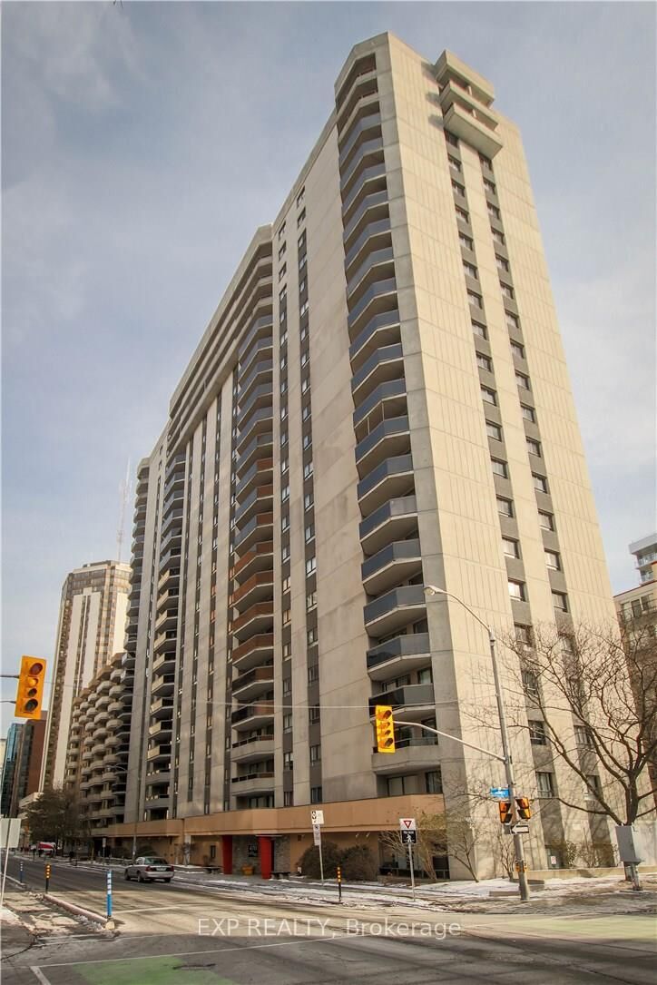 Property Photo:  470 Laurier Avenue W 403  ON K1R 7W9 