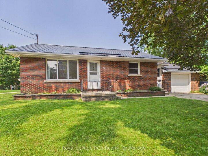 Property Photo: 30 Mark Street E ON N0C 1H0