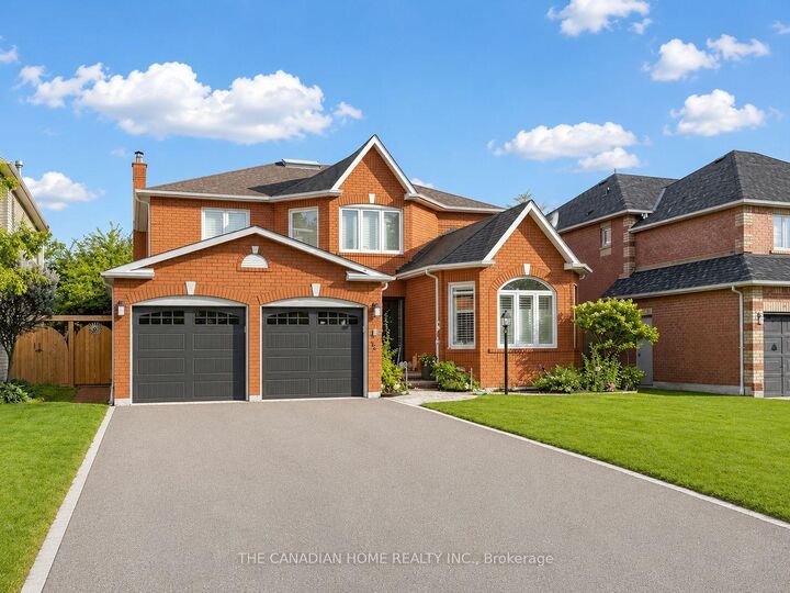 Property Photo: 19 Wigston Court ON L1R 2B9