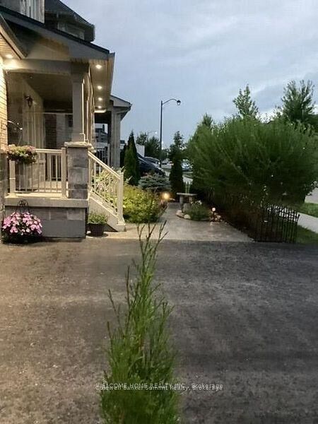 Property Photo: 125 Gardiner Drive N ON L3Z 0J6