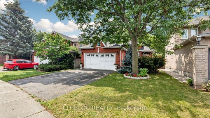 Property Photo: 299 Tupper Boulevard ON L9R 1Z6