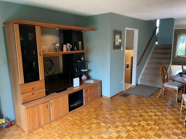 Property Photo: 82 Claymore Crescent ON L1G 6G2