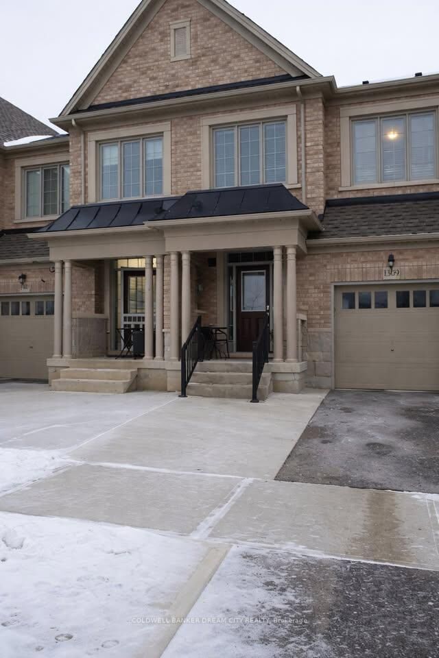 Photo de la propriété: 1309 Restivo Lane Lower Unit ON L9E 1J9
