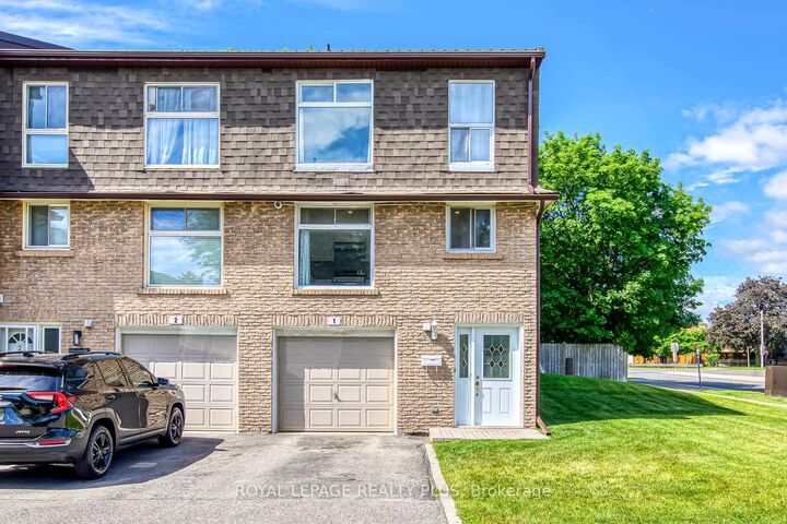 Property Photo: 640 Rathburn Road E 1 ON L4Z 1C6