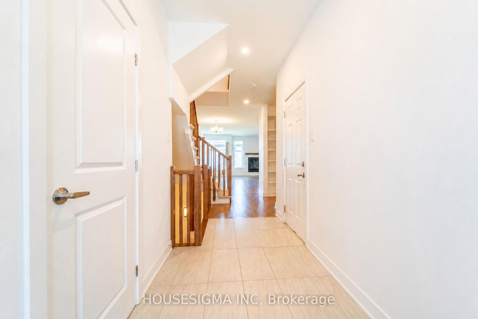 Property Photo: 74 Nettle Crescent ON K1T 0W9