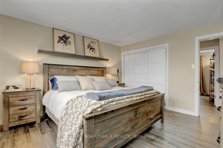 Property Photo:  1505 7th Line  ON K7C 3P2 