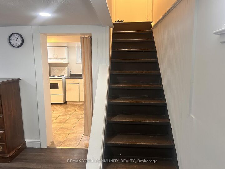 Property Photo:  420 Elmwood Avenue  ON L4C 1M3 