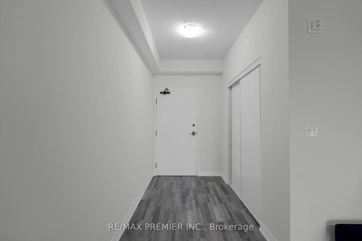 Property Photo: 54 Koda Street 417 ON L9J 0J6