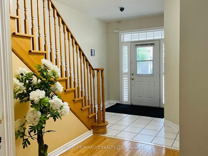 Property Photo: 88 Summitgreen Crescent ON L6R 0T5
