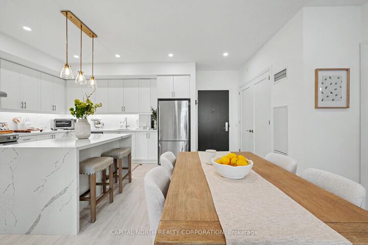 Property Photo:  9000 Jane Street 703  ON L4K 0M6 
