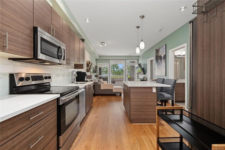 Property Photo: 924 Esquimalt Rd #109 BC V9A 3P2