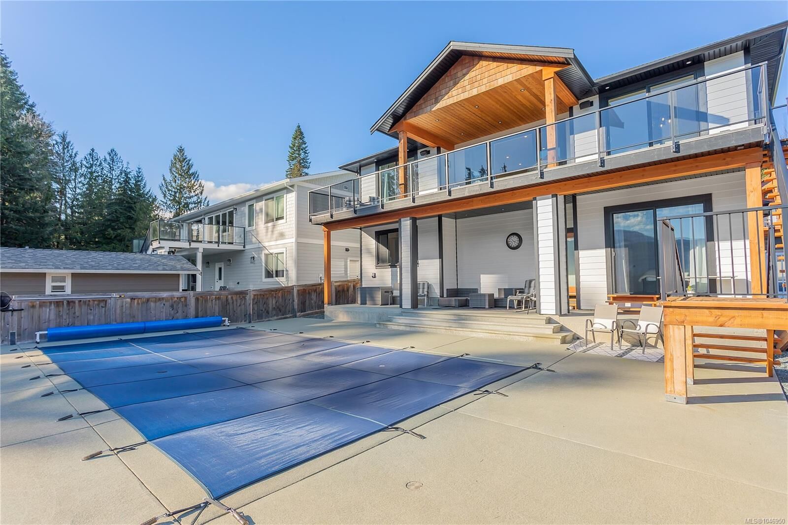 Property Photo: 10408 Marina Vista Dr BC V9Y 8Z7