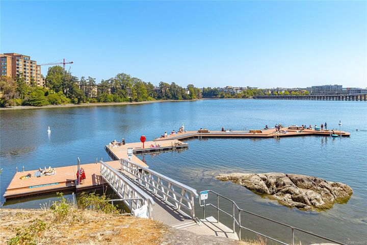 Property Photo: 1216 Styles St #D BC V9A 3Z5
