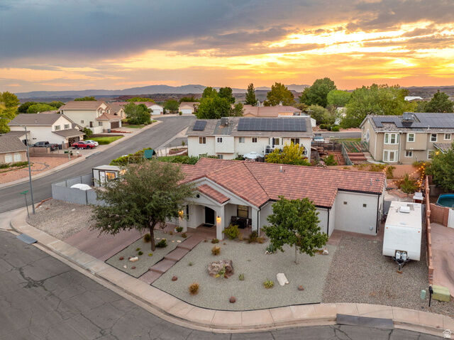 Property Photo:  621 N Palm Cir  UT 84780 