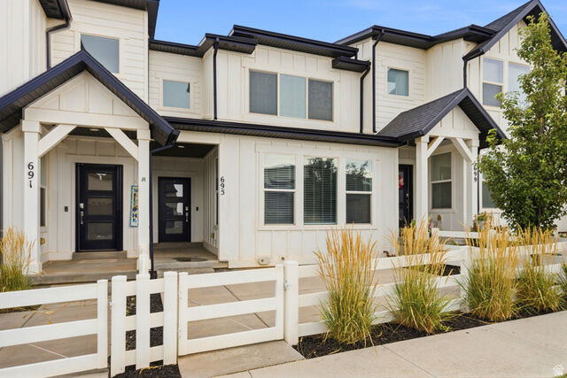 Property Photo: 695 S Miller Ave UT 84054