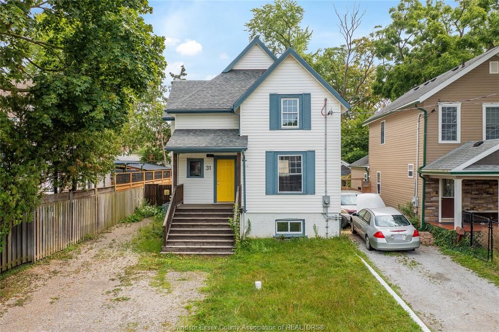 Property Photo: 31 Adelaide Street N. ON N7M 4K2