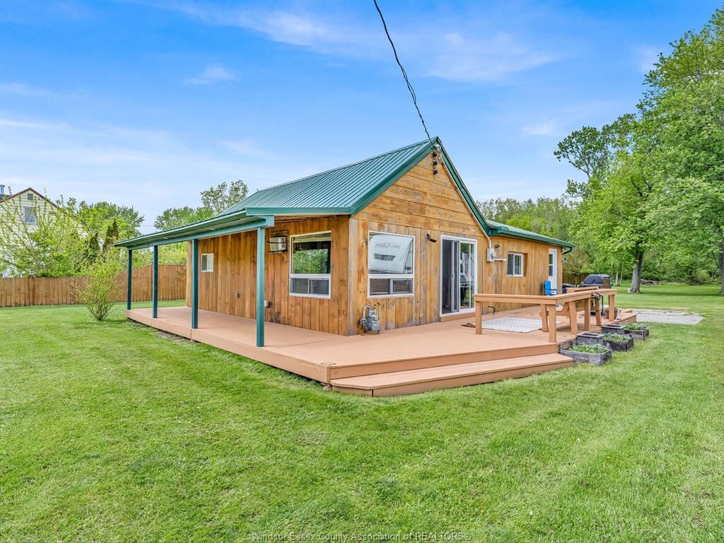 Property Photo: 2420 County Road 20 W ON N0R 1G0