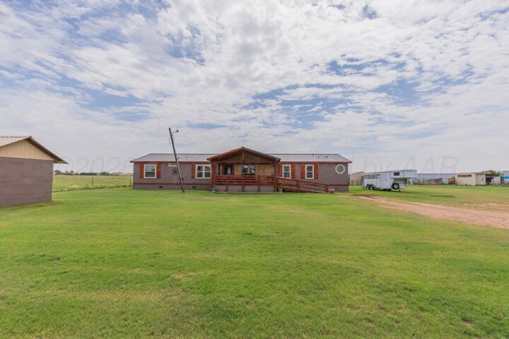 Property Photo: 11061 Fox Street TX 79118
