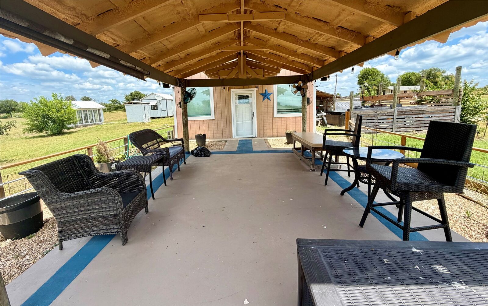 Property Photo: 441 Molasses Road TX 78616