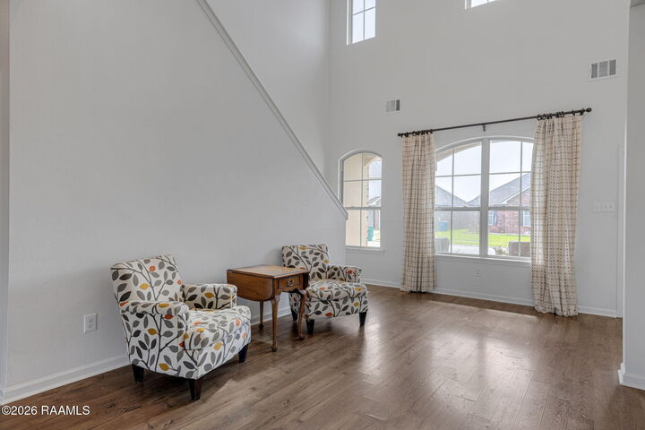 Property Photo: 104 Marais Avenue LA 70592