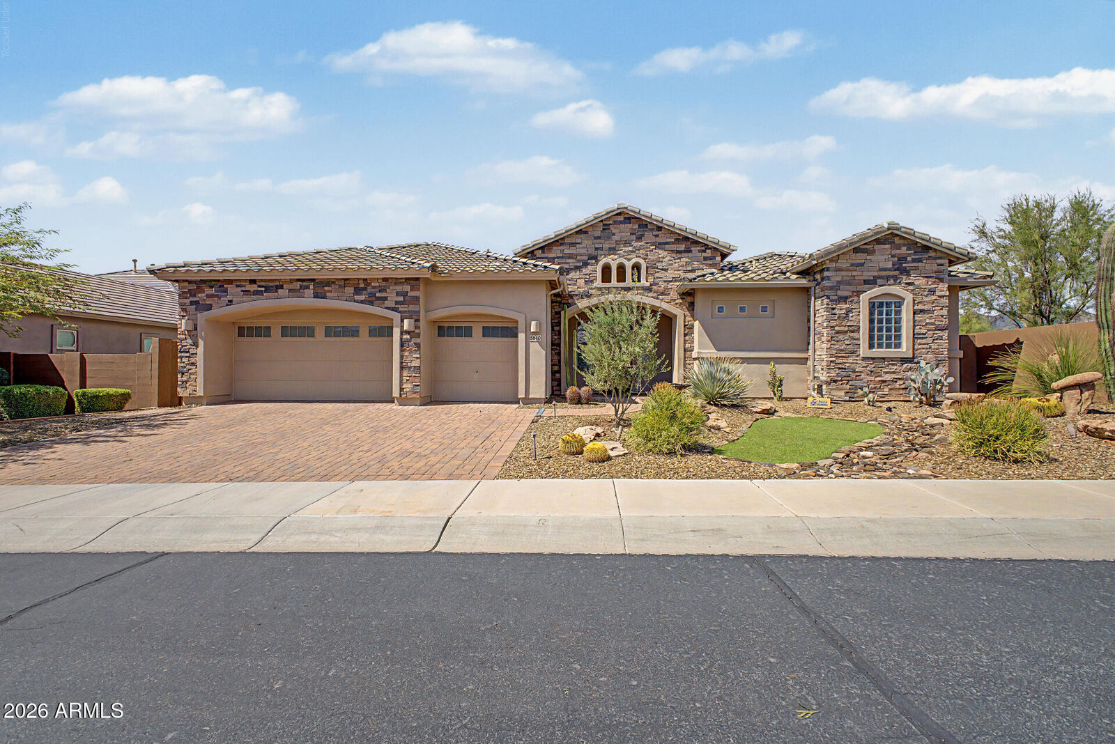 Property Photo:  5840 E Sierra Sunset Trail  AZ 85331 