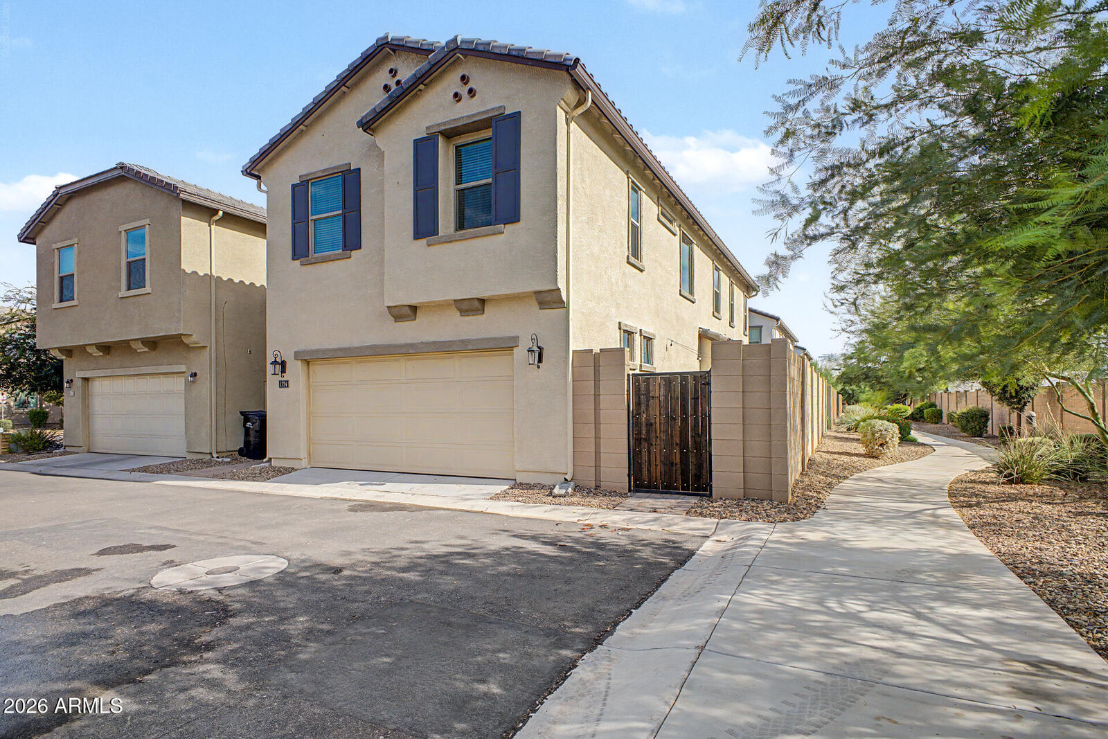 Property Photo:  1724 S 82nd Place  AZ 85209 