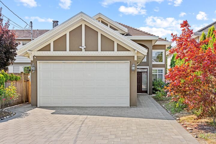 9388 Dolphin Avenue — photo 1