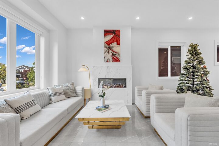 Property Photo: 3267 E 29th Avenue BC V5R 1W4
