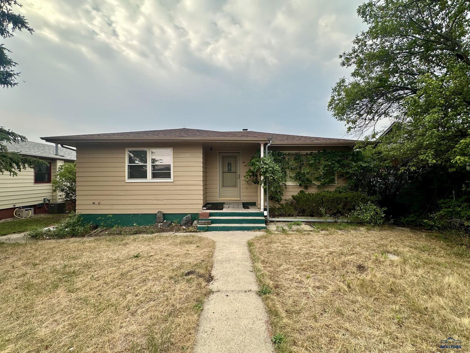 Property Photo: 217 E College Ave SD 57701