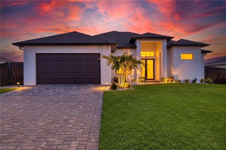 Property Photo:  4131 SW 21st Pl  FL 33914 